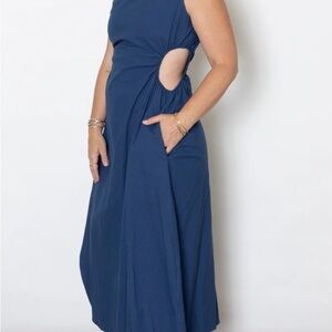 Elegant Crew Neck Midi Dress in Navy Blue- Brand New